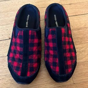 Easy Spirit Traveltime Slip-ons